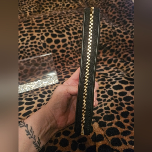 BURBERRY🆕️Black Long Zip Around Wallet/ Pebbled & Smooth Leather W COA - Picture 9 of 9